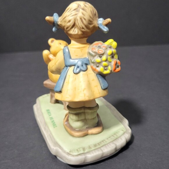 Goebel Hummel figurine With Love, Girl and Teddy Bear - Picture 5 of 7
